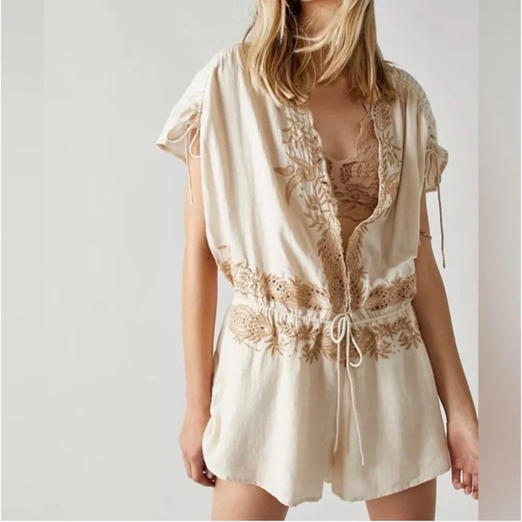 Free People Pants - NWOT Free People Weila Embroidered romper shorts